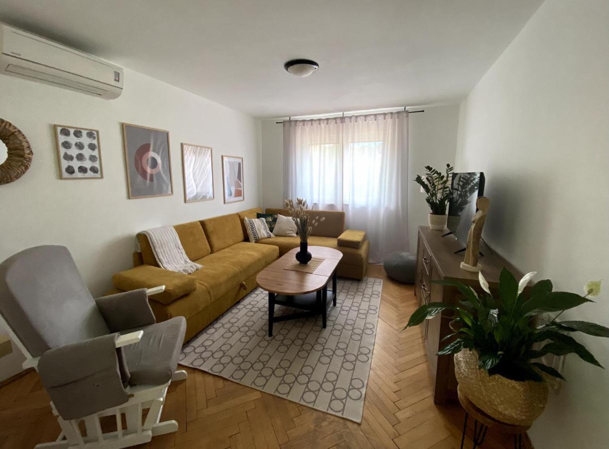 Apartman Francesca Пула Екстериор снимка