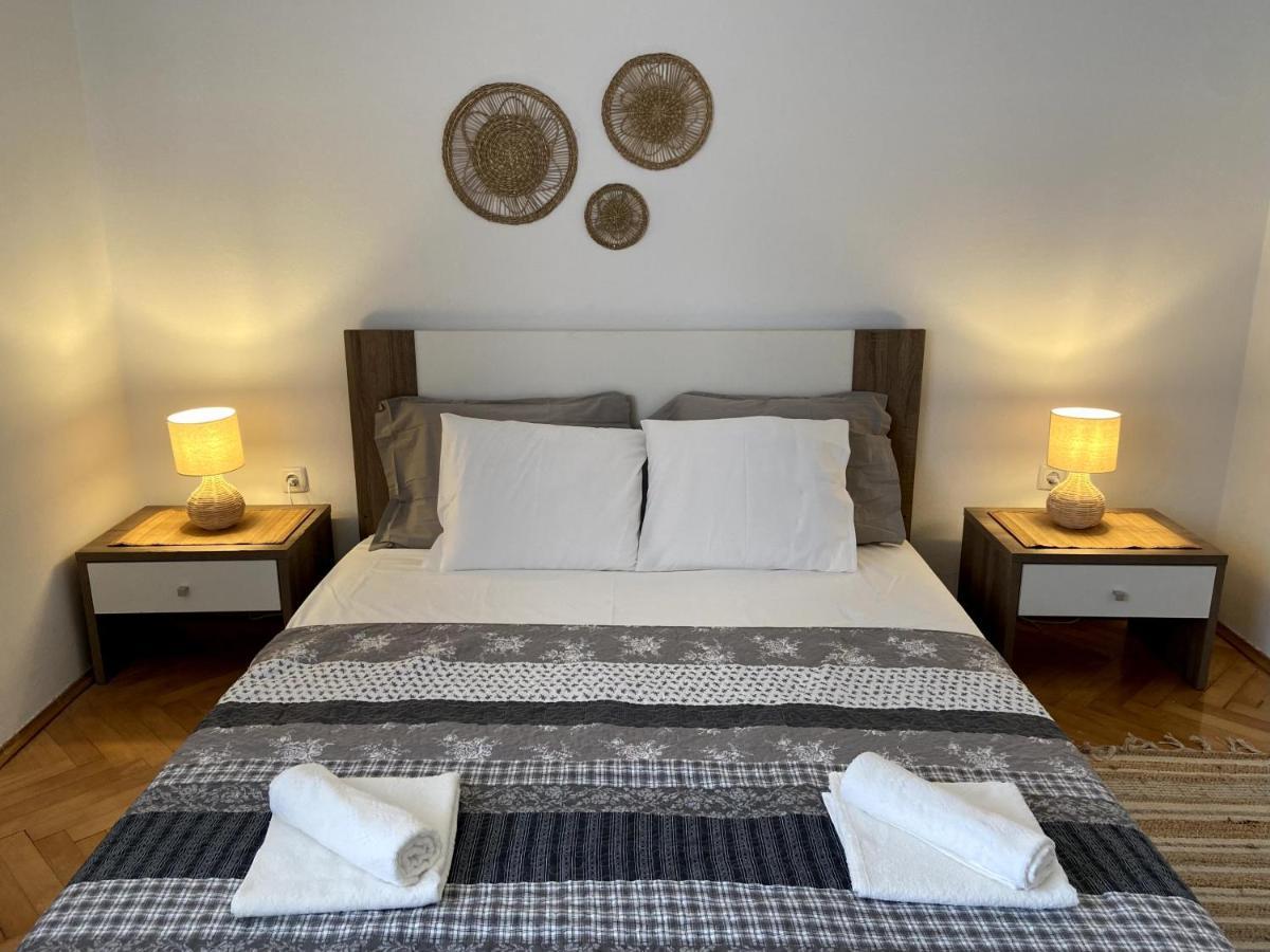 Apartman Francesca Пула Екстериор снимка