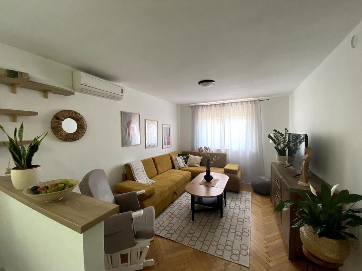 Apartman Francesca Пула Екстериор снимка