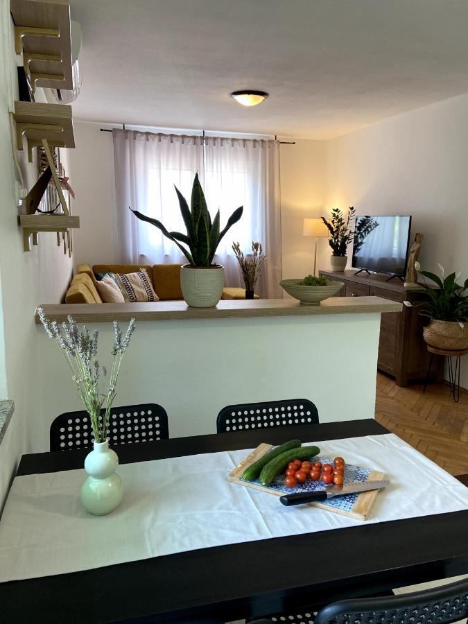 Apartman Francesca Пула Екстериор снимка